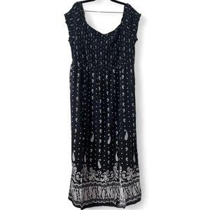 City Chic Plus Size US 24 Black & White Handkerchief Pattern Maxi Dress w/ slits